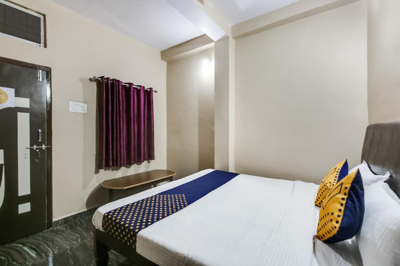Spot On Hotel Madhur Prem Katni Eksteriør bilde