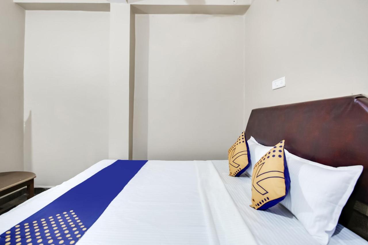 Spot On Hotel Madhur Prem Katni Eksteriør bilde