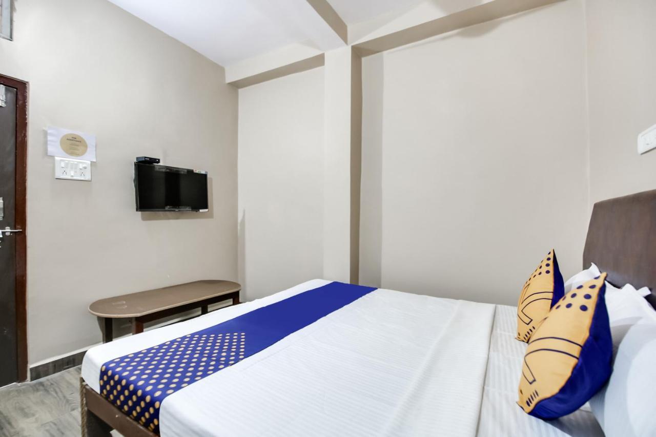Spot On Hotel Madhur Prem Katni Eksteriør bilde